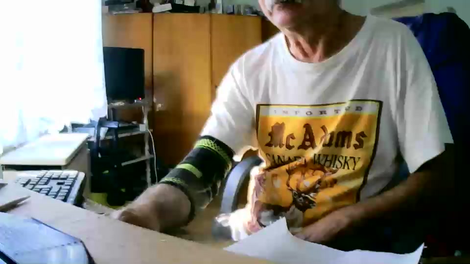 picike0111 Live Cam Screenshot – 2025-08-31 15:18:23