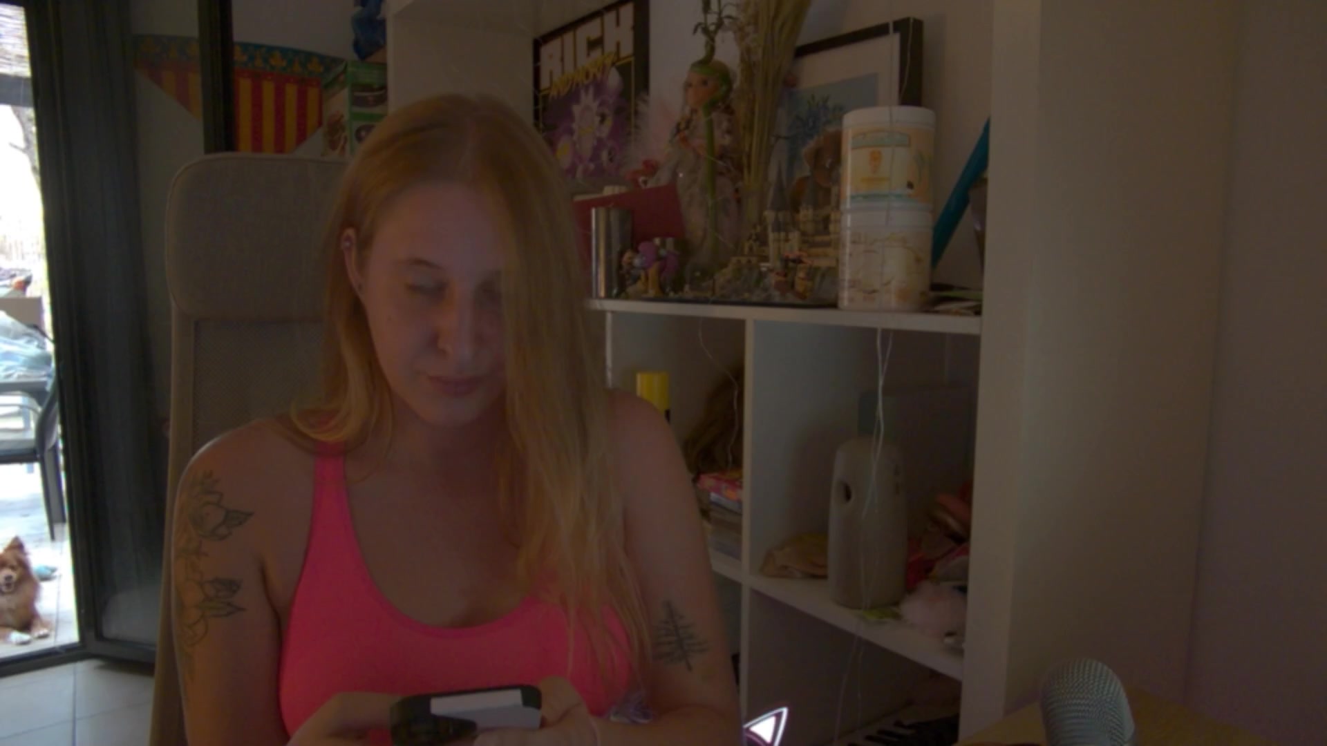 pinkladyx2 Live Cam Screenshot – 2025-08-19 06:26:19