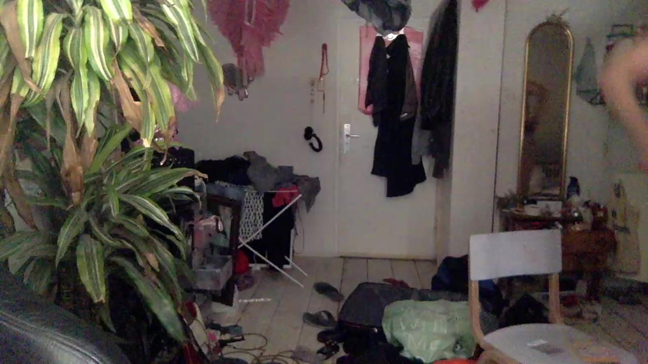 pinkyfagyboy Live Cam Screenshot – 2025-08-15 13:13:04