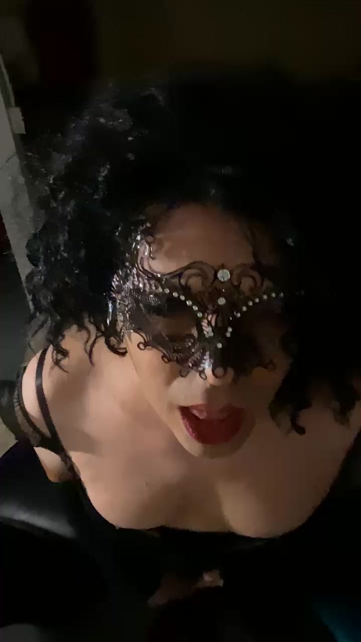 pinupgurly Live Cam Screenshot – 2025-08-04 06:50:30