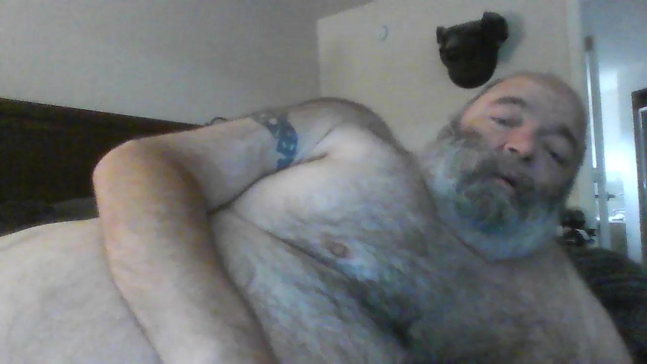 popperbear_fun Live Cam Screenshot – 2025-08-04 15:50:11