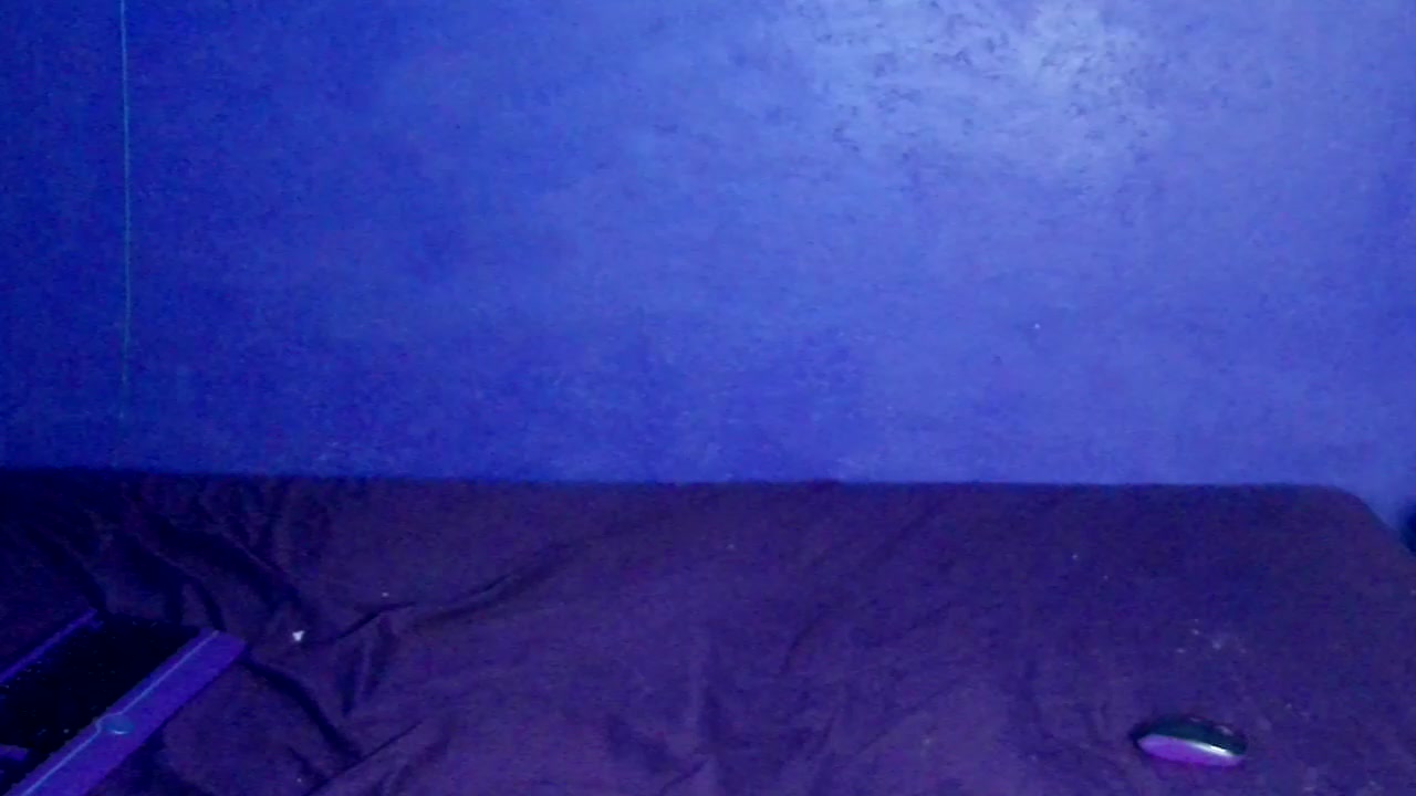 purplediamond79 Live Cam Screenshot – 2025-08-15 02:32:48