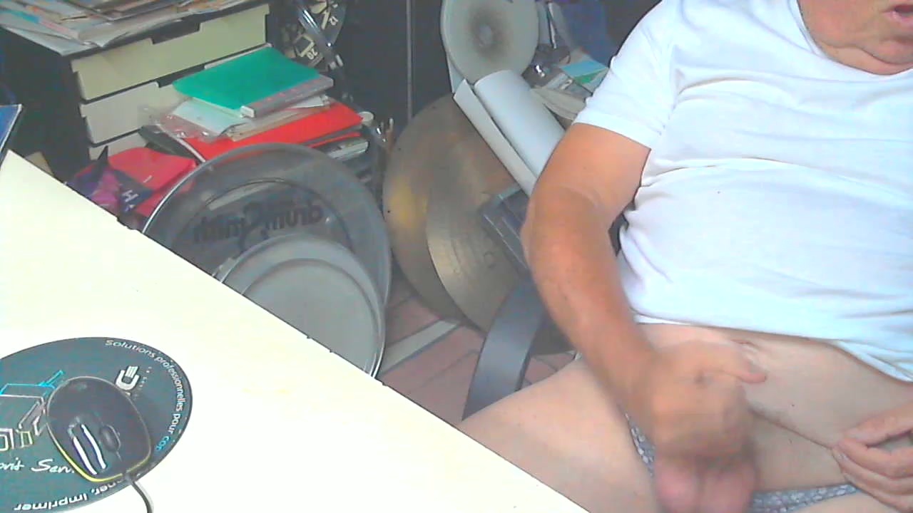quilaveut Live Cam Screenshot – 2025-08-12 15:29:43