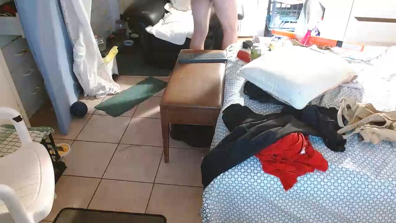 qwerty77771 Live Cam Screenshot – 2025-08-05 22:34:19