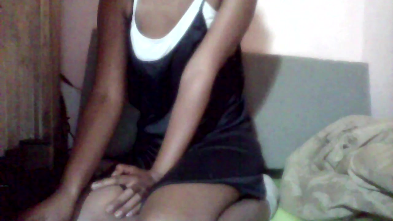 raharisoatafit3 Live Cam Screenshot – 2025-08-26 20:03:22