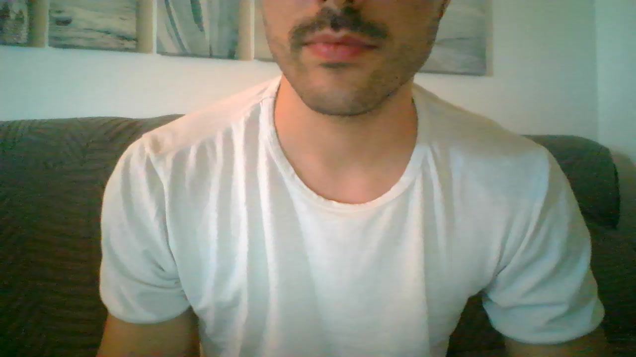 raul2039 Live Cam Screenshot – 2025-08-07 11:43:55
