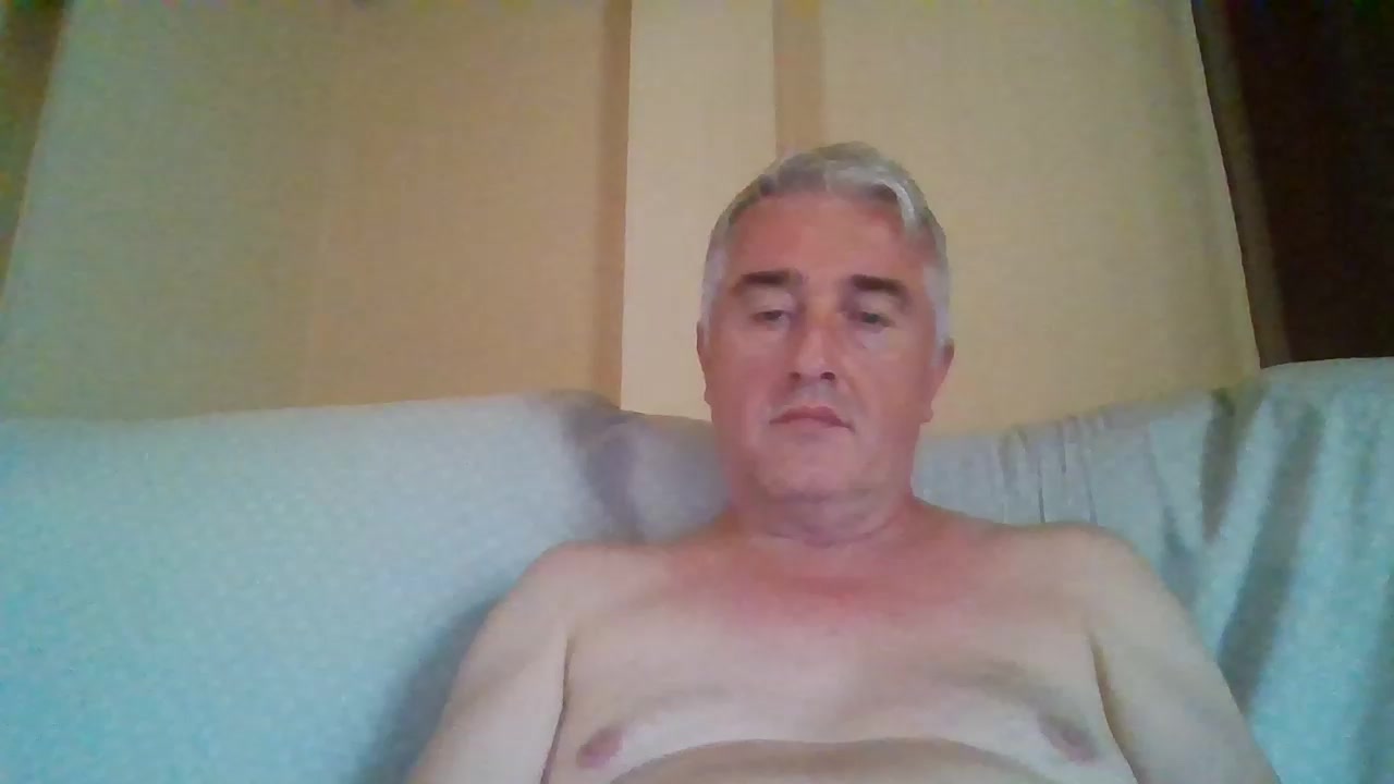 raymound2024 Live Cam Screenshot – 2025-08-18 08:35:23