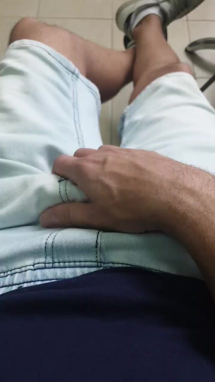 readytocum9 Live Cam Screenshot – 2025-08-04 11:49:50