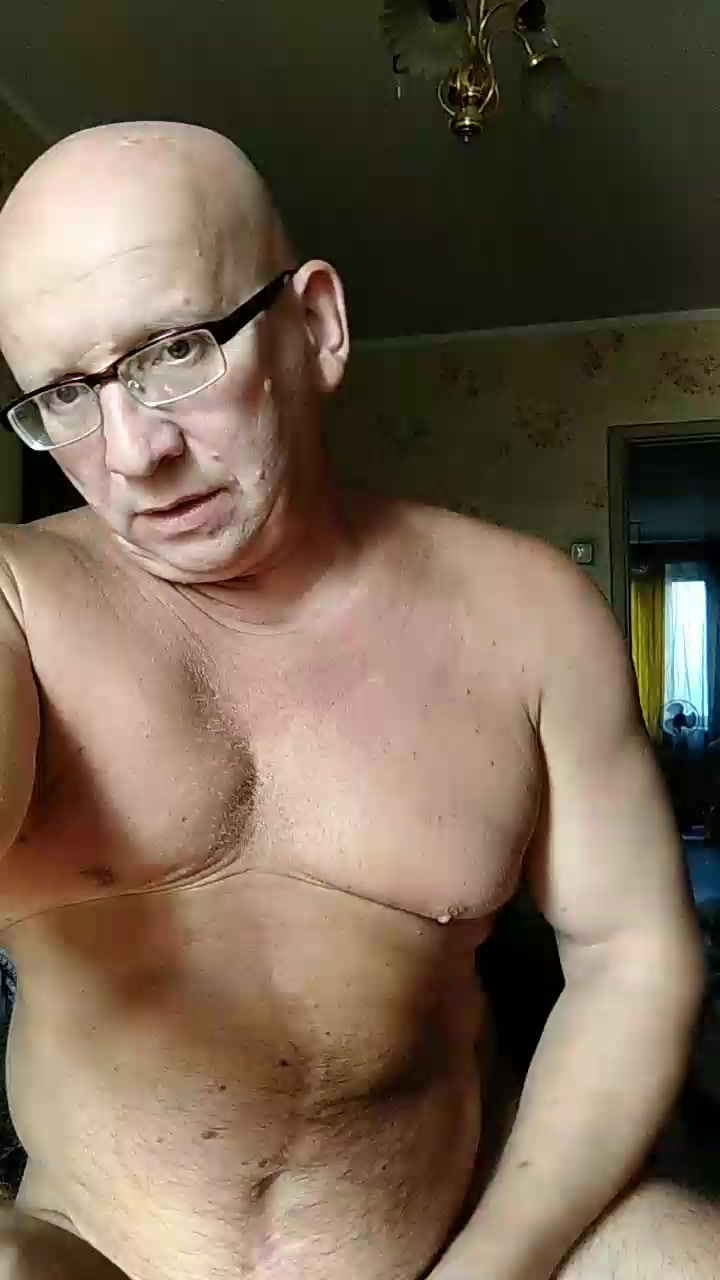 remaster2468 Live Cam Screenshot – 2025-09-14 08:02:26