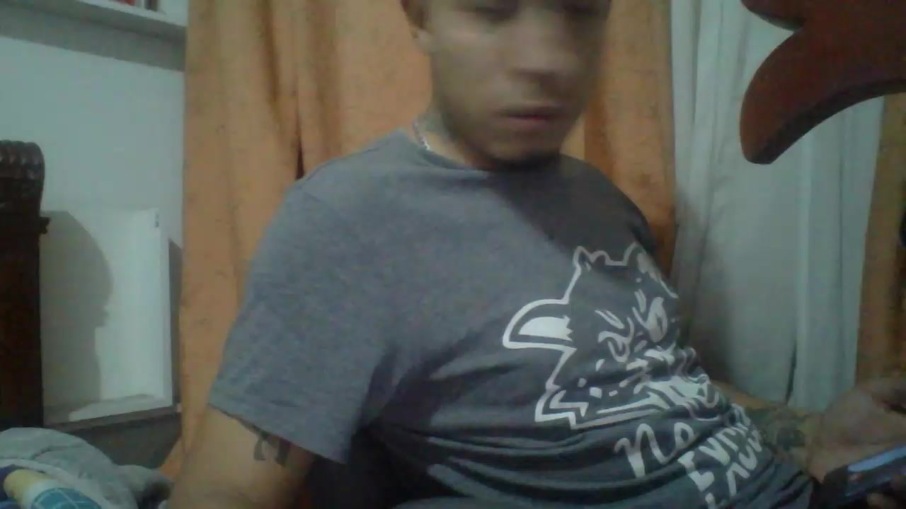 roasxxx Live Cam Screenshot – 2025-08-20 02:20:19