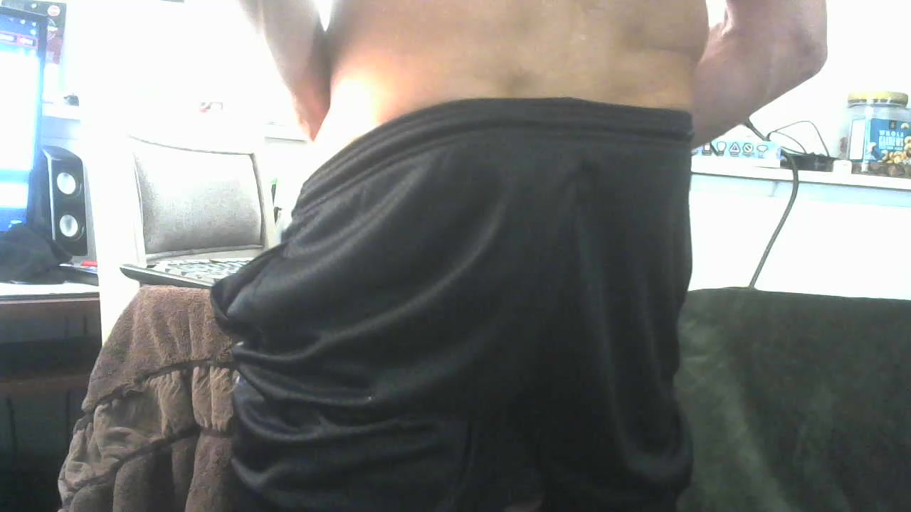 rstl Live Cam Screenshot – 2025-08-03 21:39:00