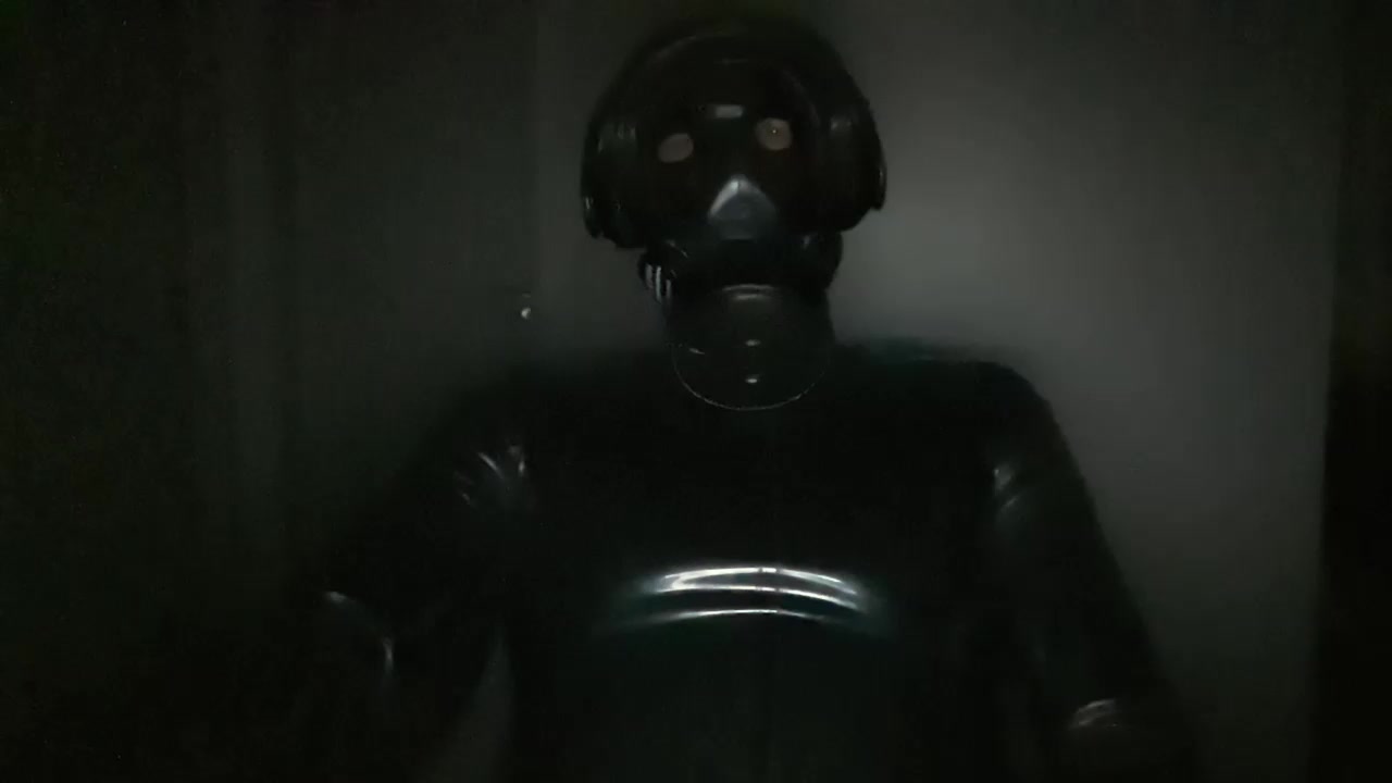 rubbergomperv Live Cam Screenshot – 2025-08-07 19:28:24