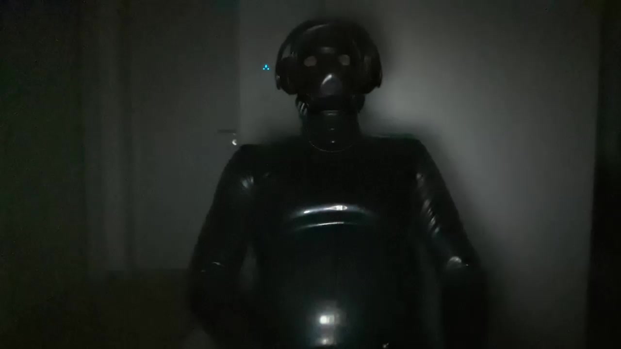 rubbergomperv Live Cam Screenshot – 2025-08-07 20:17:18