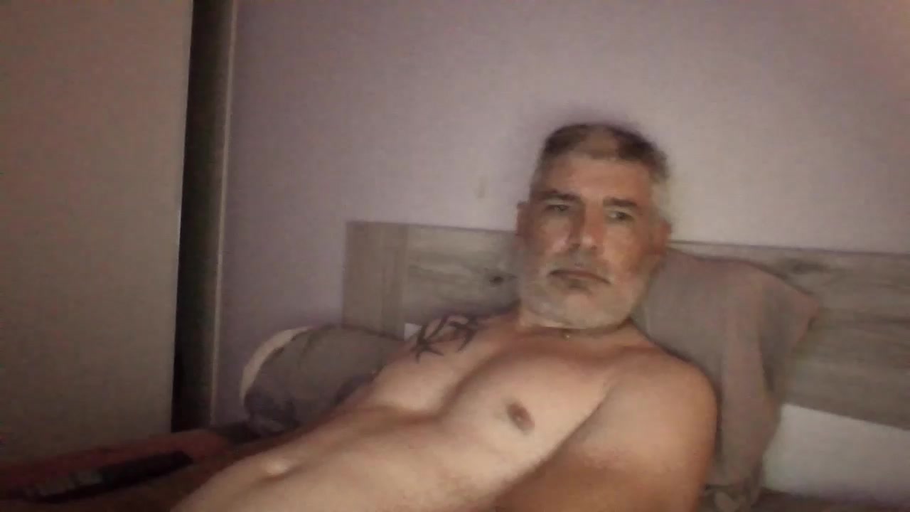 rugbyst31 Live Cam Screenshot – 2025-08-18 23:18:17