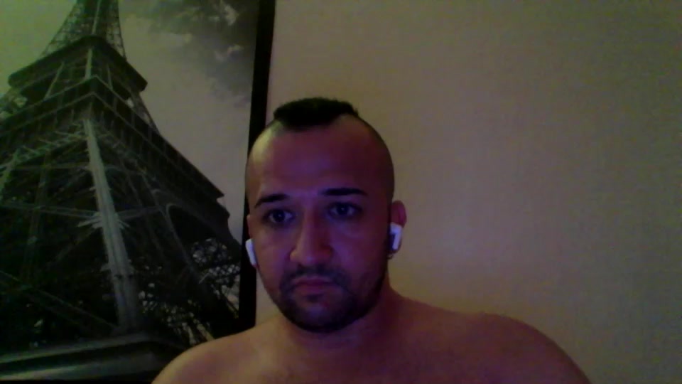 saffaado Live Cam Screenshot – 2025-08-24 02:18:22