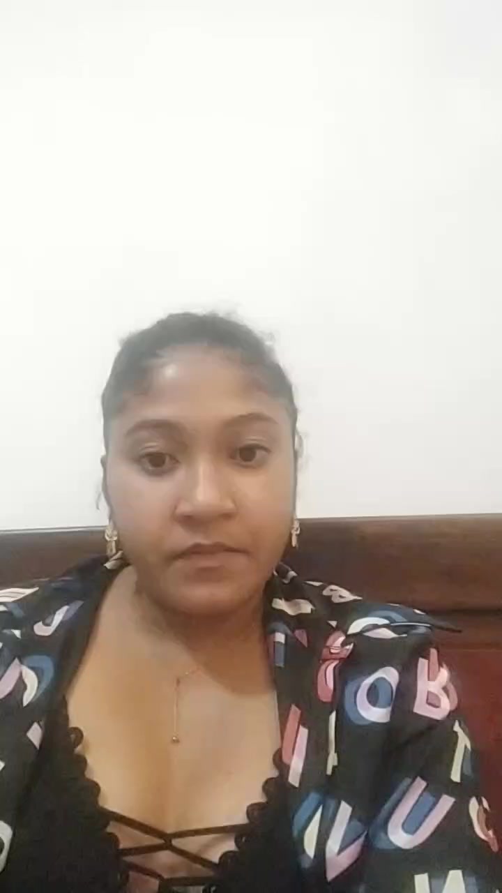 saminah5 Live Cam Screenshot – 2025-09-04 19:44:13