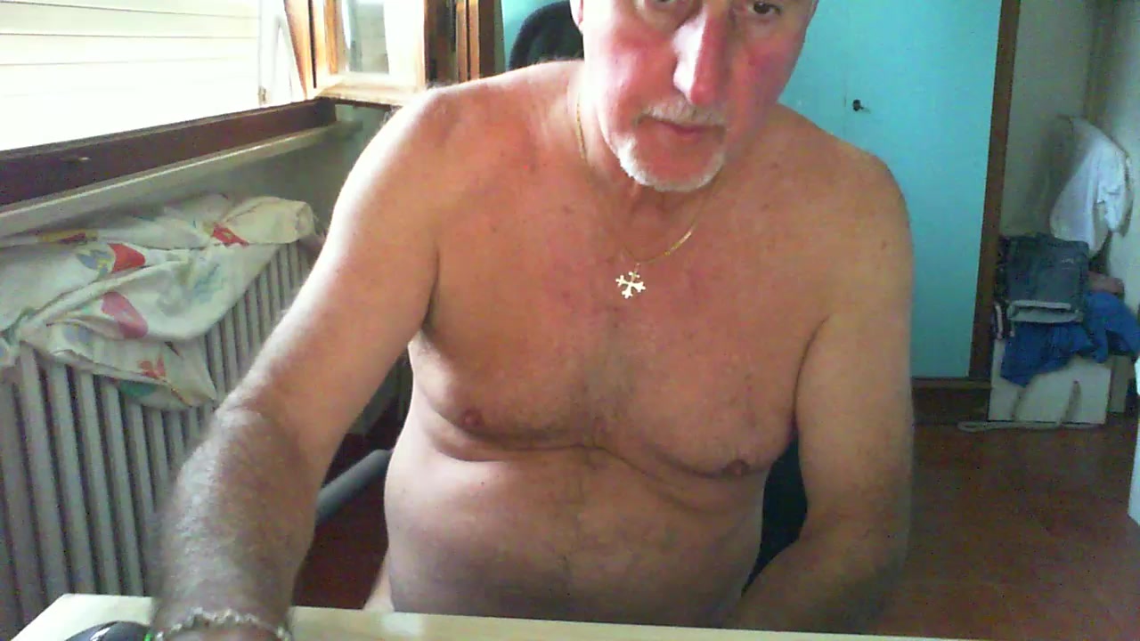 schiavo39 Live Cam Screenshot – 2025-08-06 11:50:10