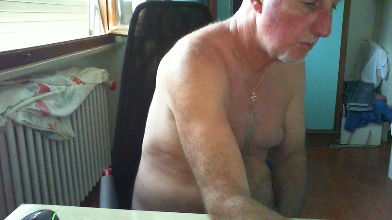 schiavo39 Live Cam Screenshot – 2025-08-06 12:06:09