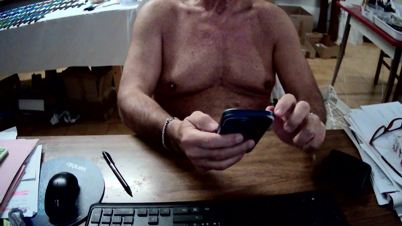 sempretuo60 Live Cam Screenshot – 2025-08-06 15:58:00