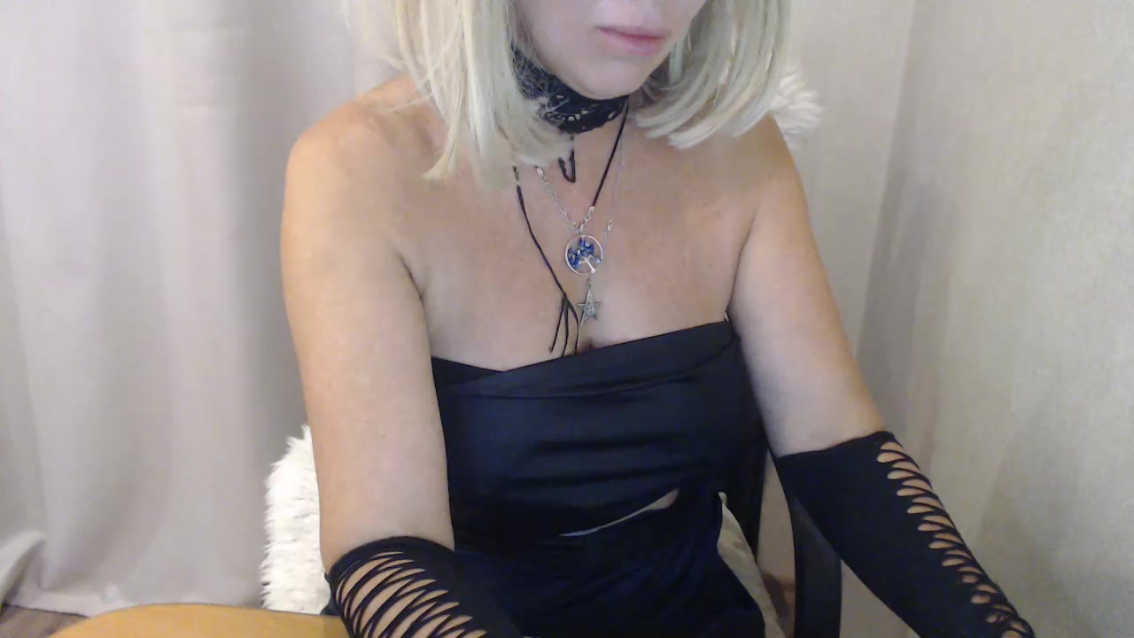 sexywitch30 Live Cam Screenshot – 2025-08-13 23:40:26