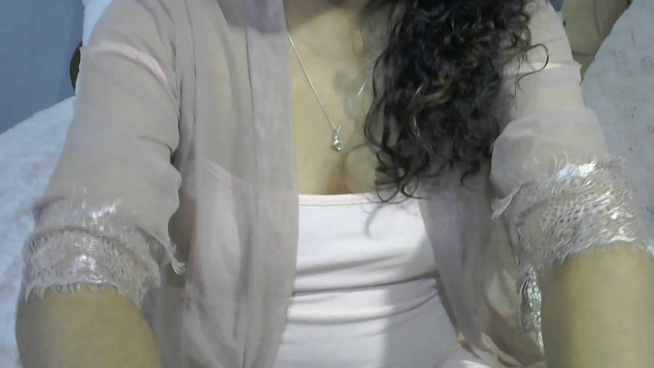 shanyahot Live Cam Screenshot – 2025-08-15 16:41:48