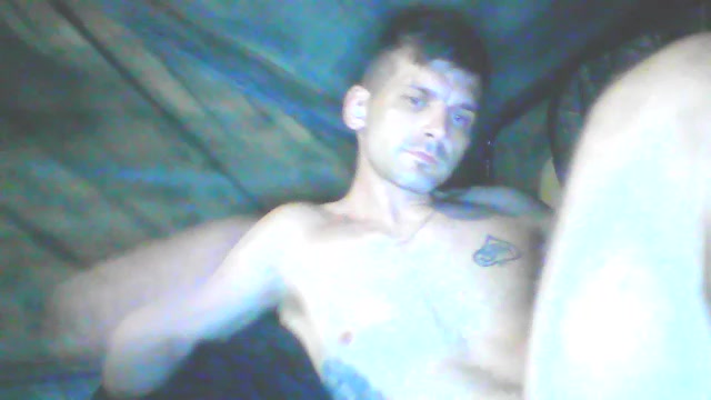 shoott420420 Live Cam Screenshot – 2025-08-17 10:34:11