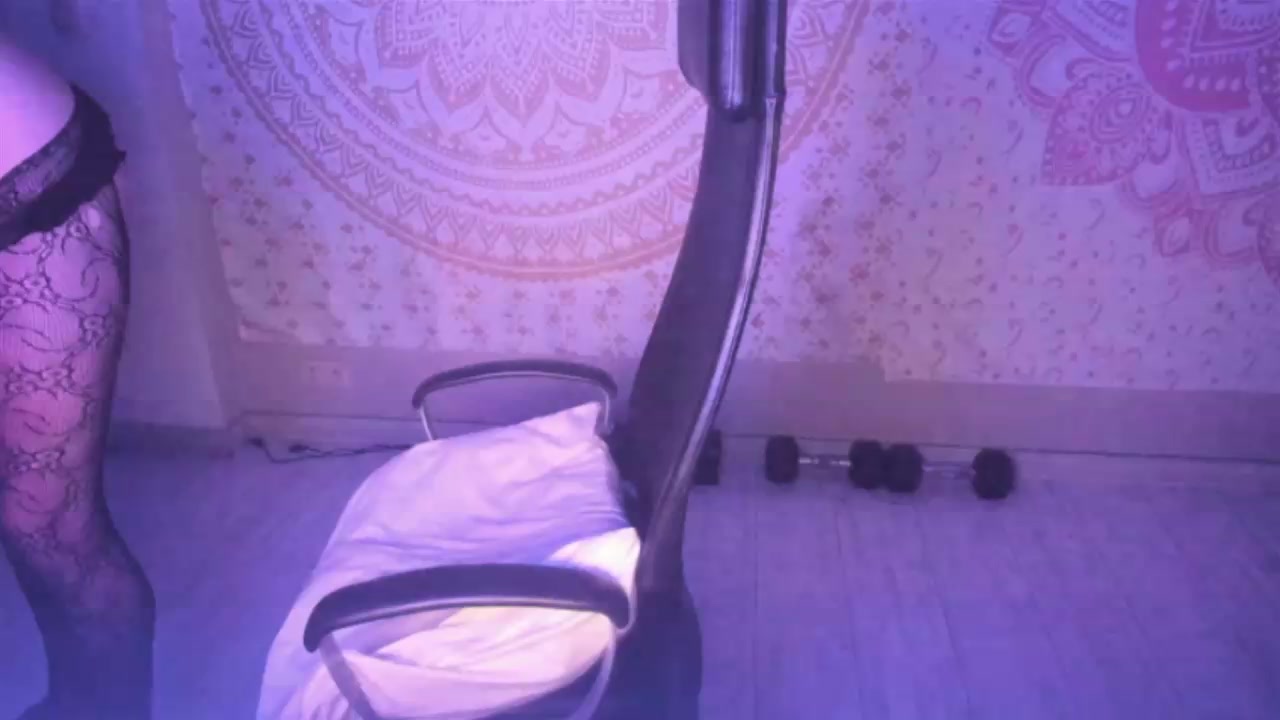 sissyslet_fun Live Cam Screenshot – 2025-08-06 21:55:07