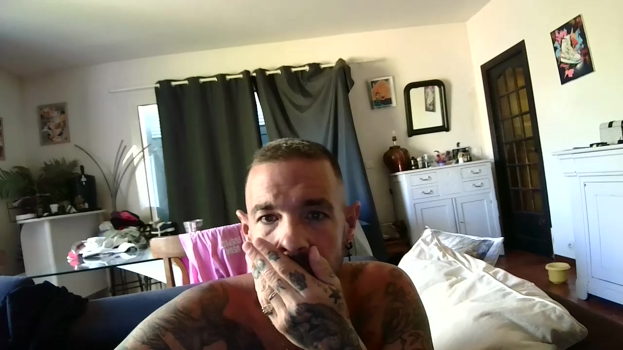 slavedeblake83 Live Cam Screenshot – 2025-08-29 12:28:19