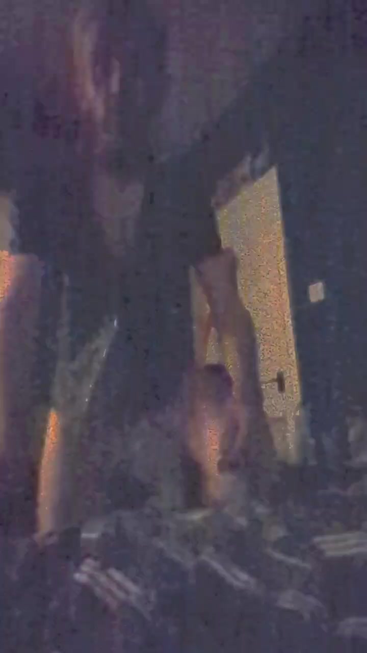 slut111 Live Cam Screenshot – 2025-08-06 03:40:46