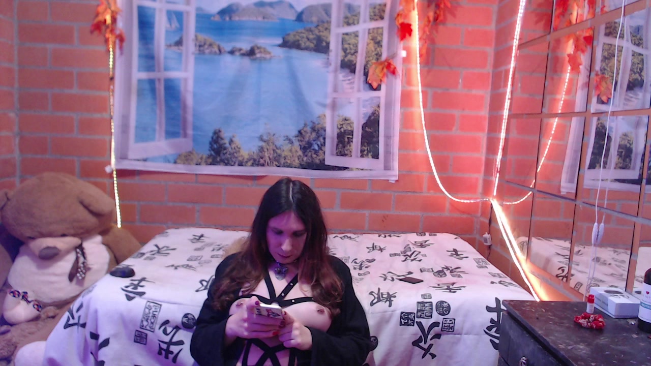 slutty_pet Live Cam Screenshot – 2025-08-03 23:25:01