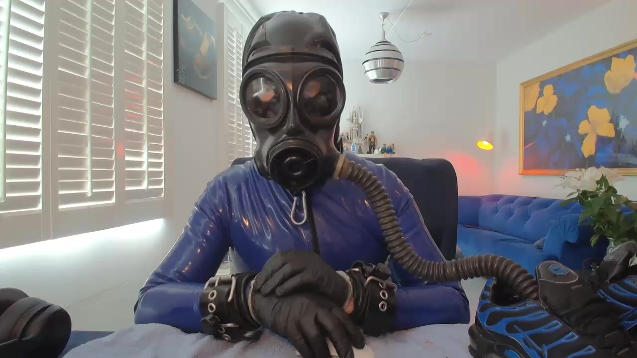 sneakpig Live Cam Screenshot – 2025-09-01 13:43:00