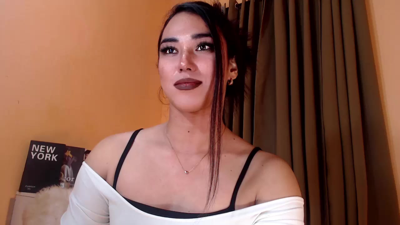 sophia_sweetxxx Live Cam Screenshot – 2025-08-07 15:23:37