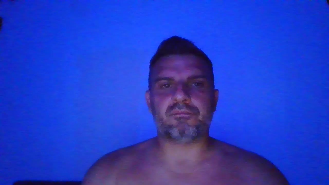 spyk23051977 Live Cam Screenshot – 2025-08-05 00:46:35