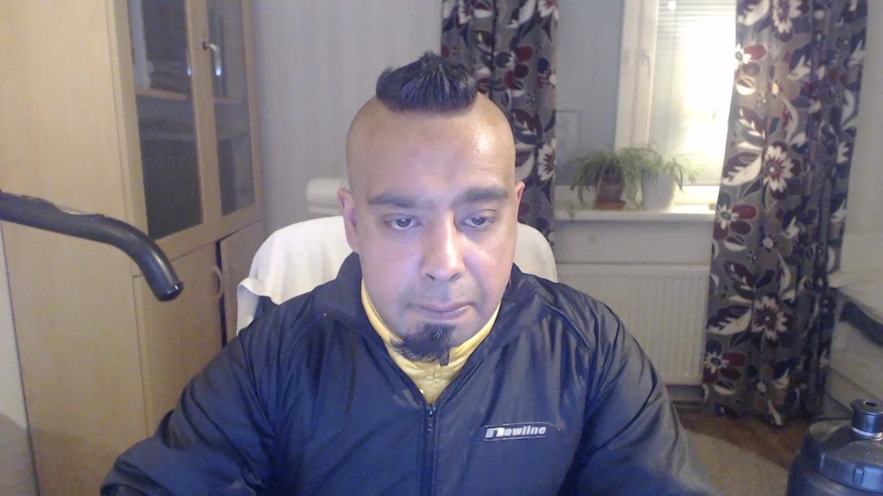 sweddjboy Live Cam Screenshot – 2025-08-04 20:15:10