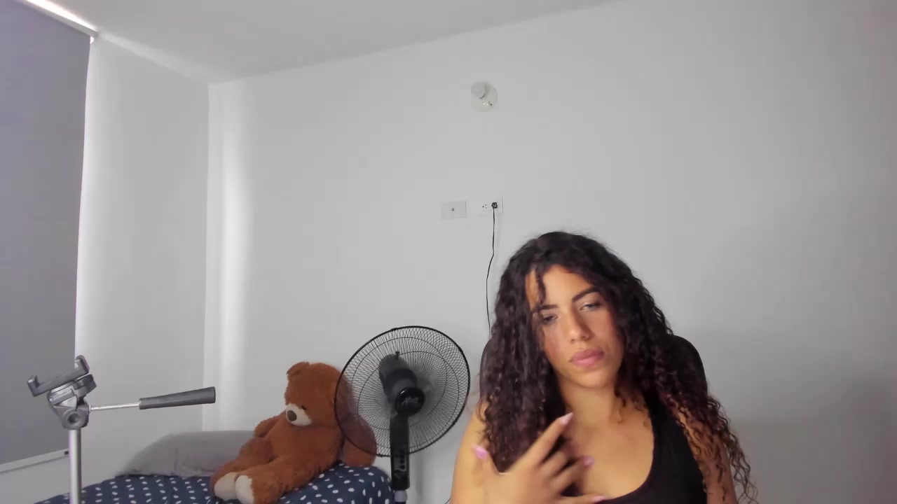 tatigirl455 Live Cam Screenshot – 2025-09-09 21:30:06