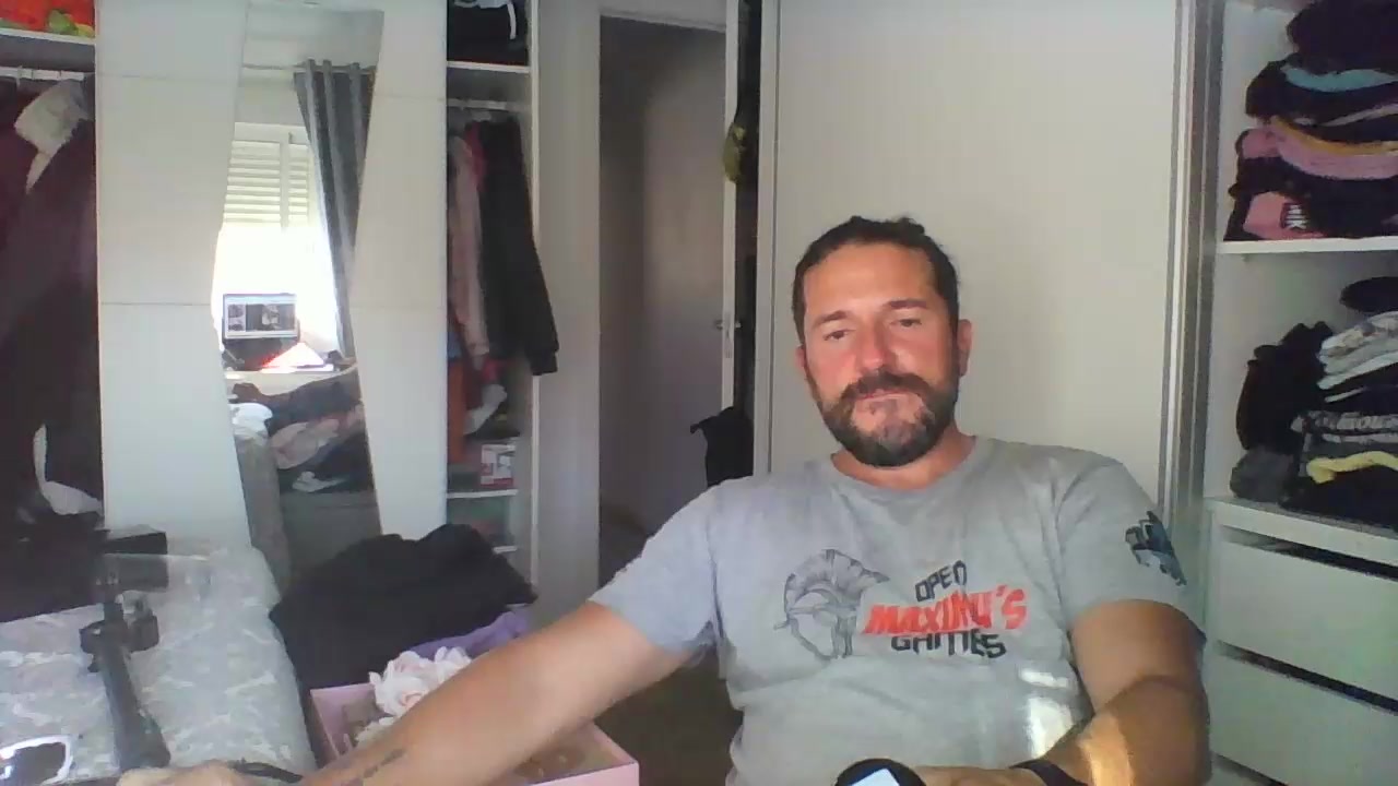tattoointimo Live Cam Screenshot – 2025-09-01 16:24:04