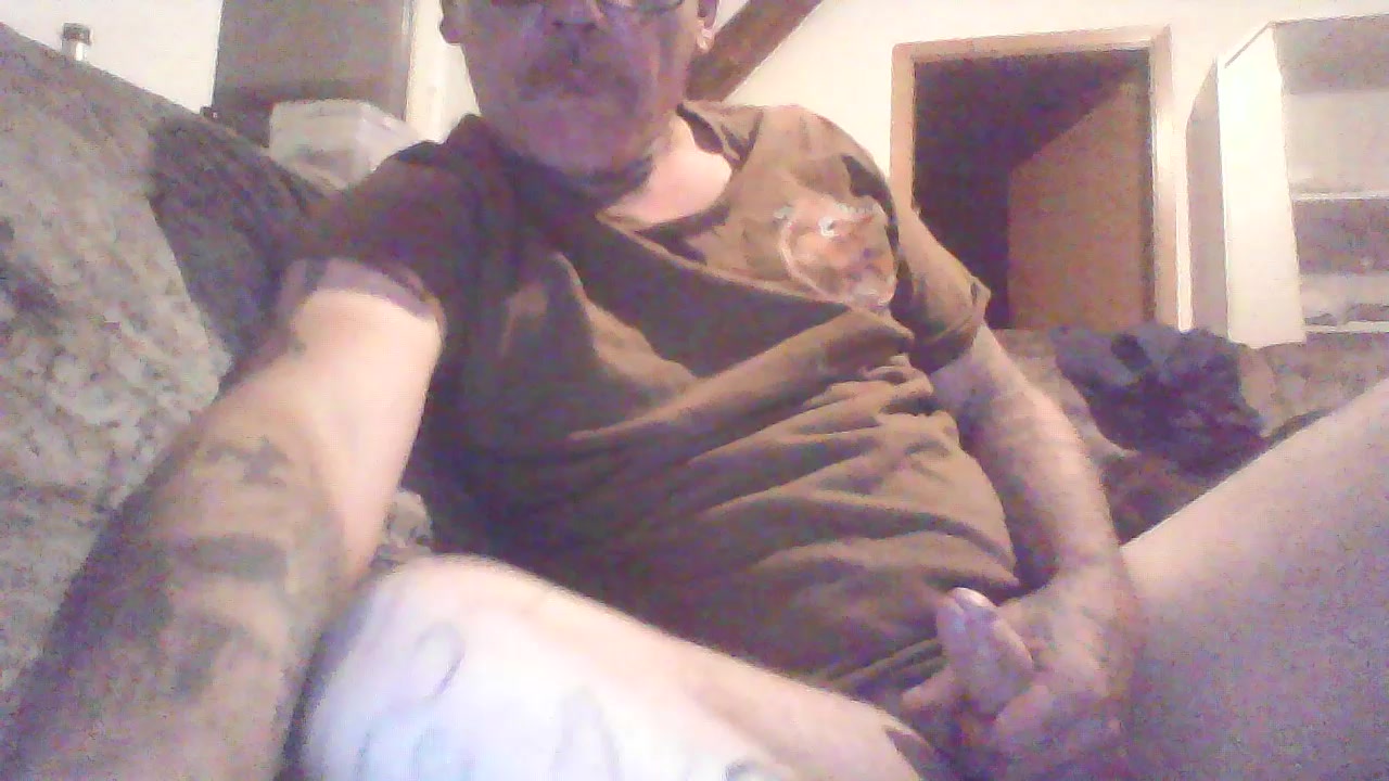 tattoomonster87 Live Cam Screenshot – 2025-08-20 02:06:54