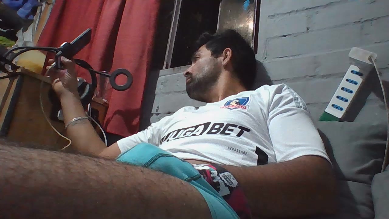 tavitho31 Live Cam Screenshot – 2025-08-05 04:36:56