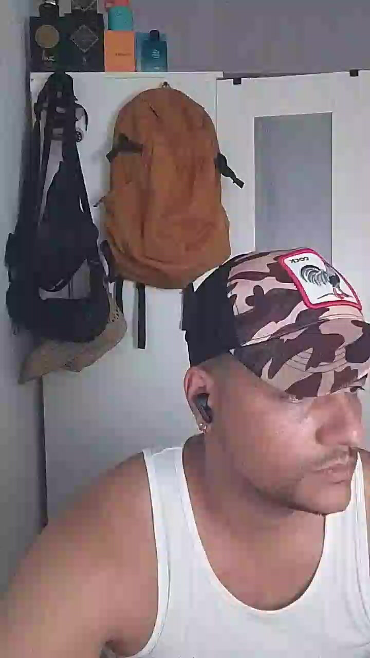 thepapi247 Live Cam Screenshot – 2025-08-05 01:29:06