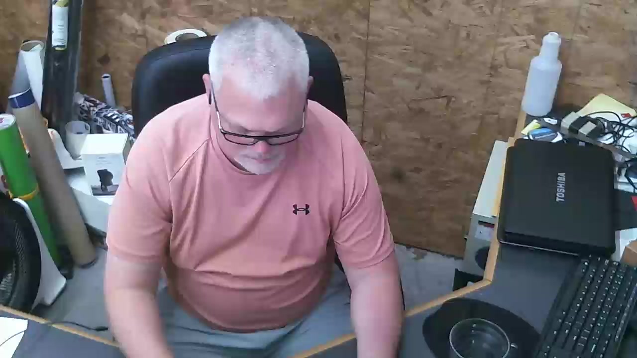 tiny4incock Live Cam Screenshot – 2025-08-14 18:27:46