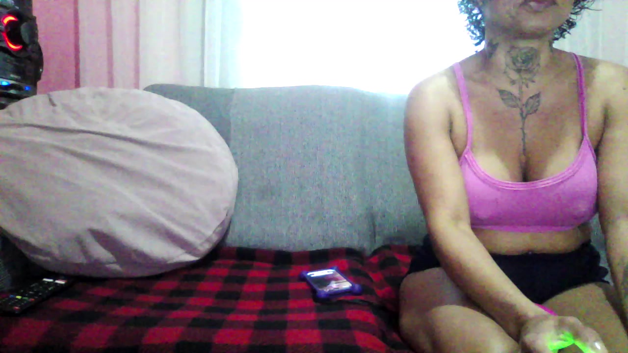 titiasafadinha Live Cam Screenshot – 2025-08-07 14:32:38