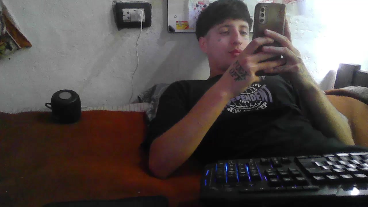 tommiverceti Live Cam Screenshot – 2025-09-29 14:05:05