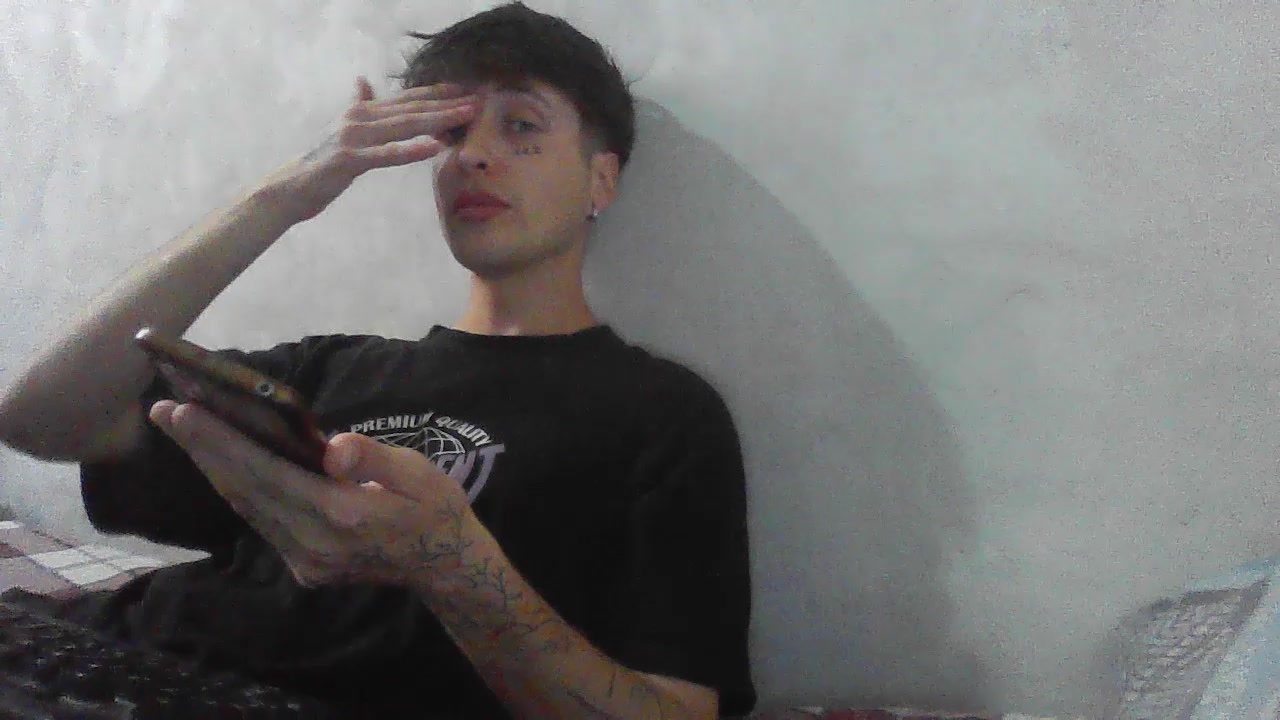 tommiverceti Live Cam Screenshot – 2025-11-09 19:01:12