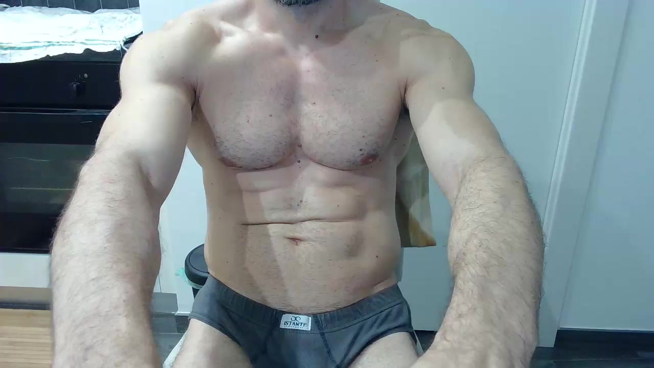 toptrainerr Live Cam Screenshot – 2025-08-24 19:03:53