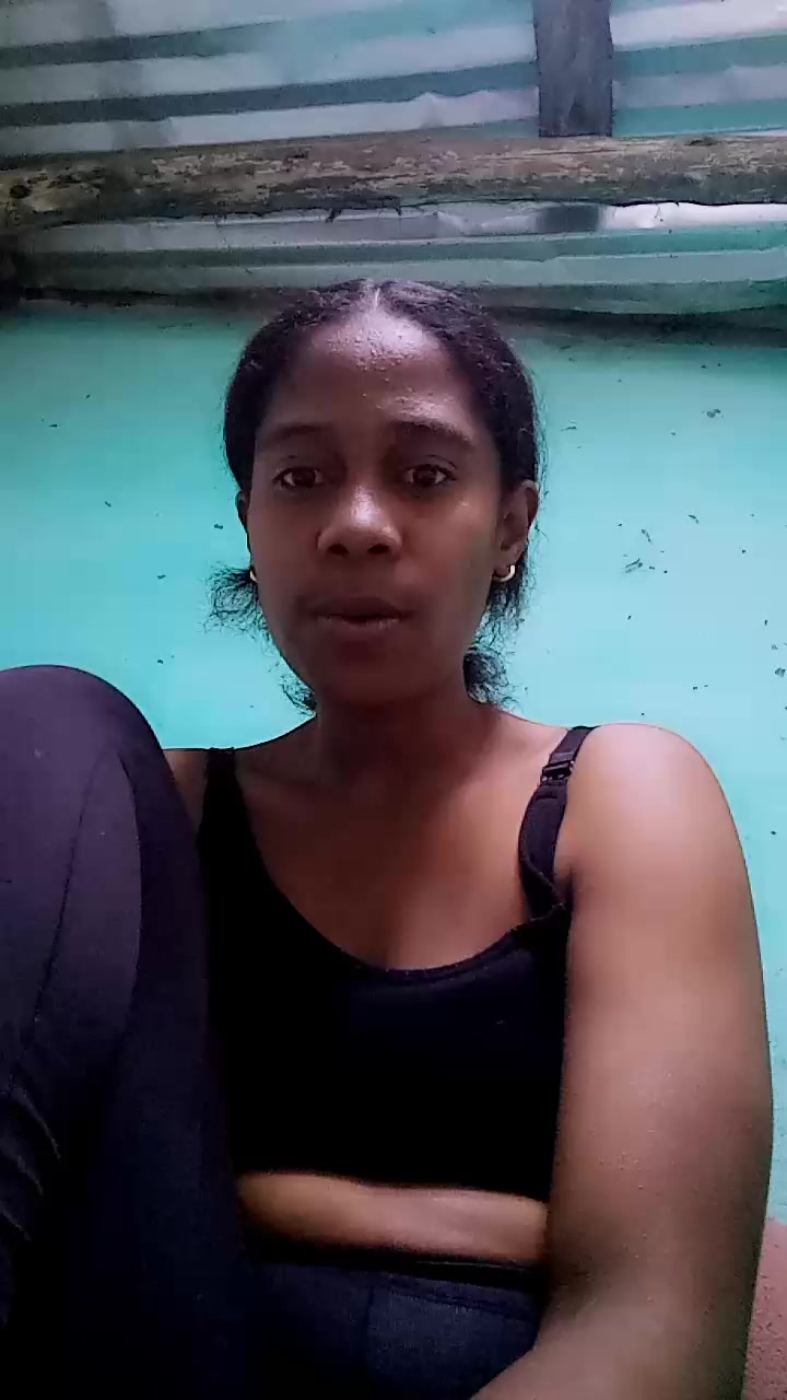 tracyloveone Live Cam Screenshot – 2025-08-15 14:53:45