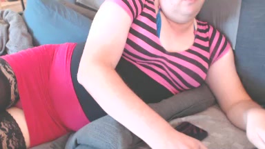 tv_julia Live Cam Screenshot – 2025-08-06 17:21:44
