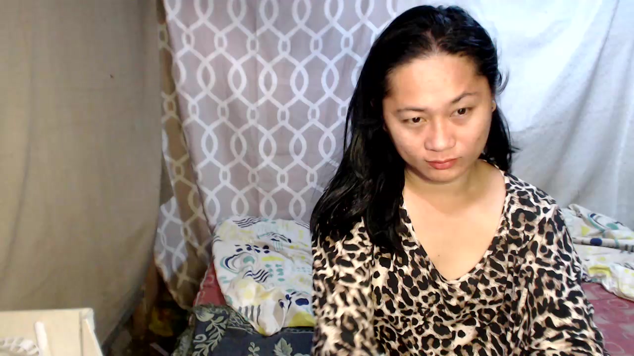 urasian_Sweet18 Live Cam Screenshot – 2025-08-04 07:16:40