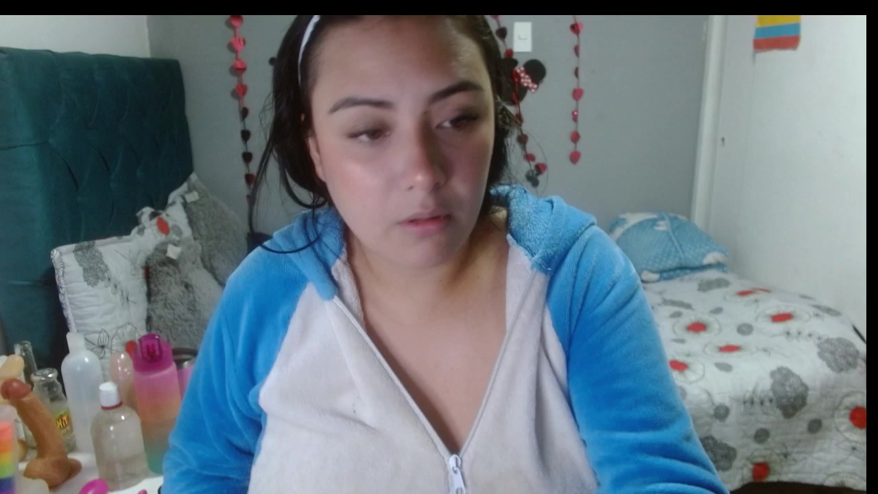 wandafuckass Live Cam Screenshot – 2025-08-05 00:12:06