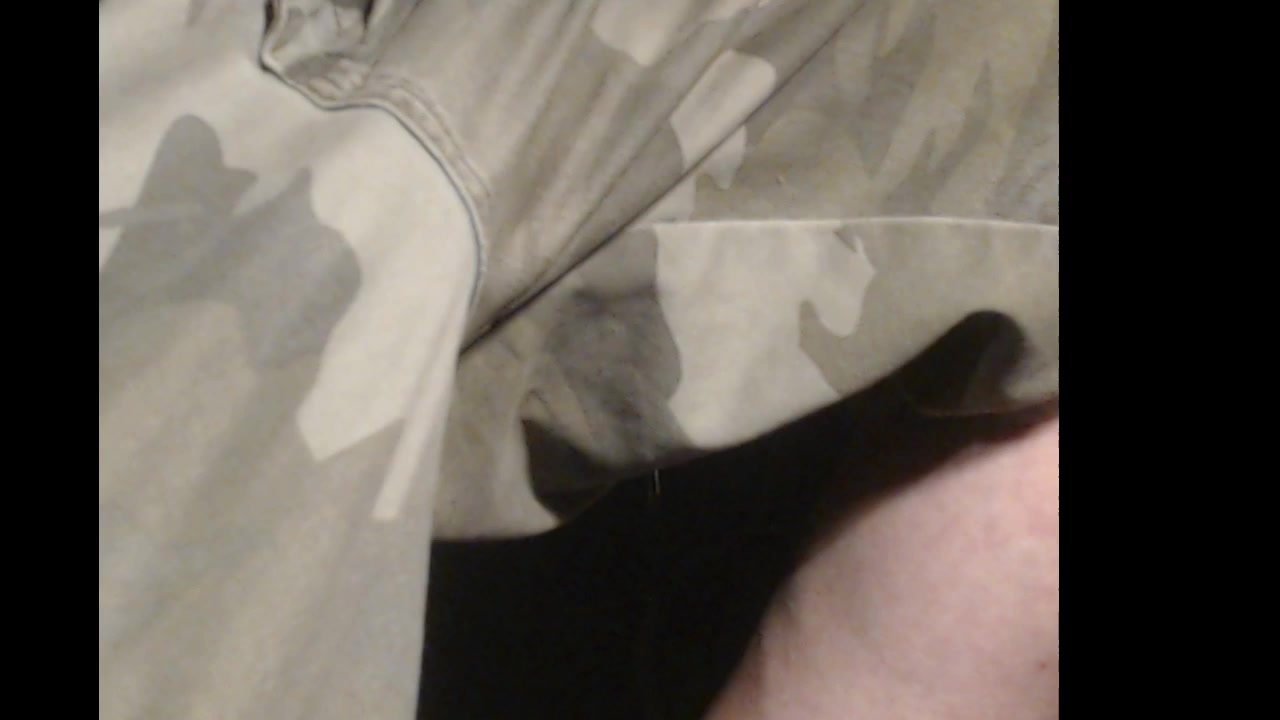 xloadzzz Live Cam Screenshot – 2025-08-24 04:36:47