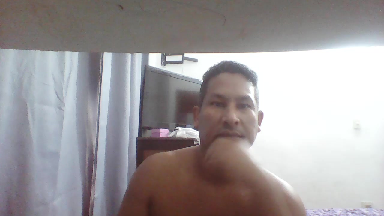 xplosivocam Live Cam Screenshot – 2025-08-07 20:50:55